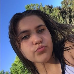 Meet your Posher, Farrahð¦